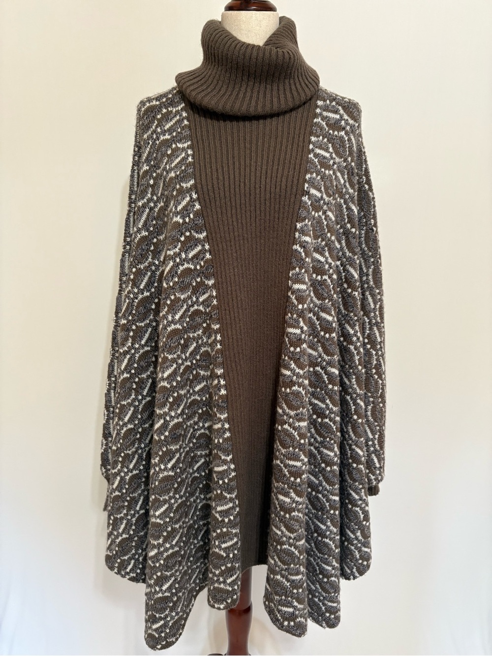 Vintage Rodier Paris Turtle Neck Knit Poncho Sweater Size Large